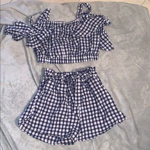 2 piece shorts outfit!